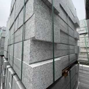 广安芝麻白路牙石 马路牙子