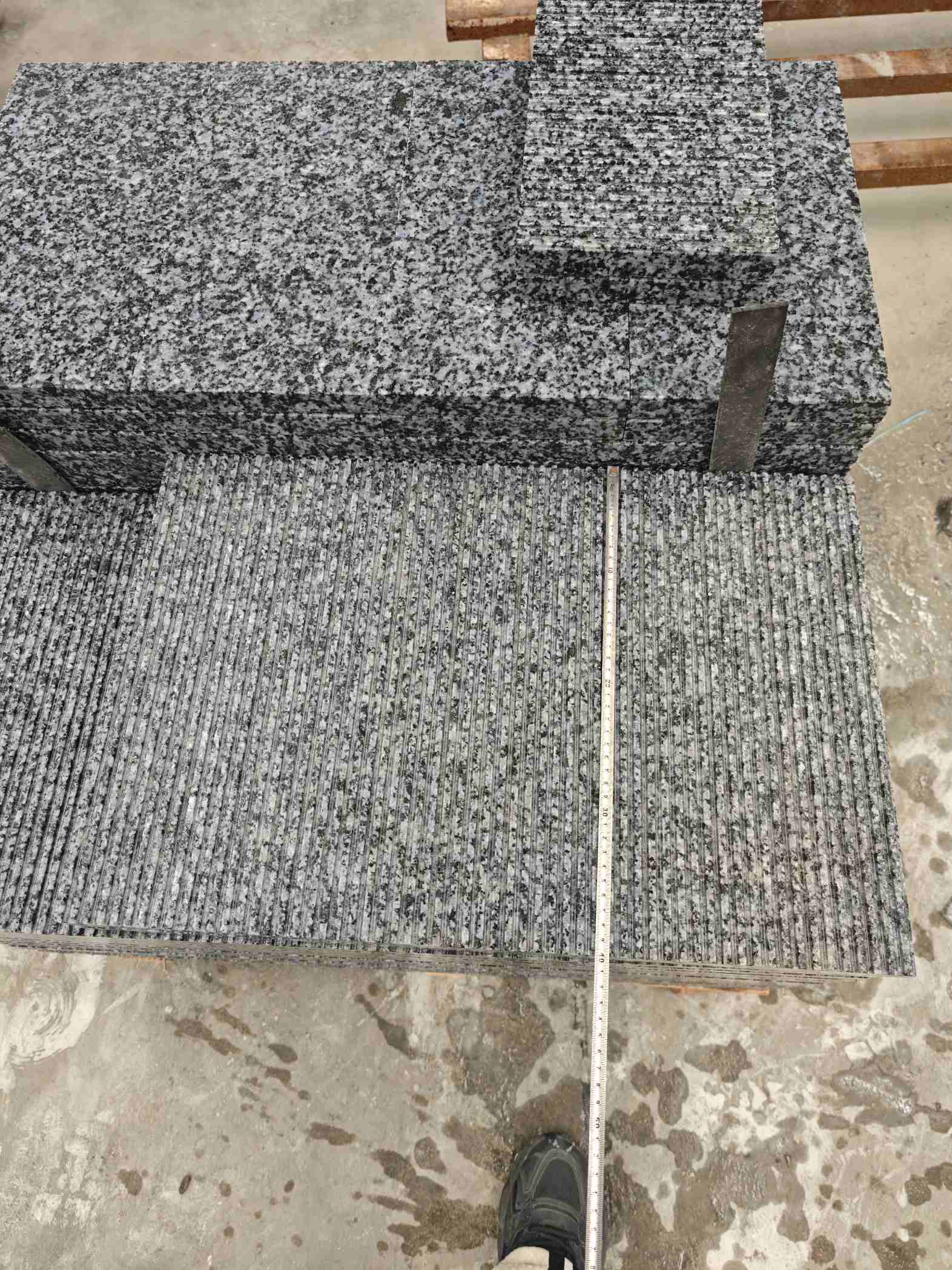 广安芝麻黑拉丝面