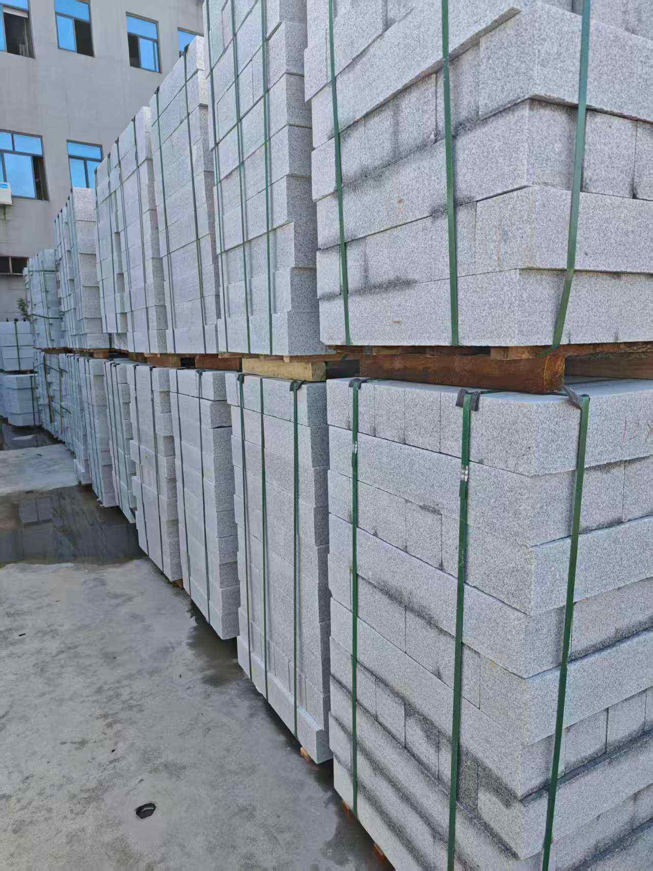 广安芝麻白路牙石，路侧石